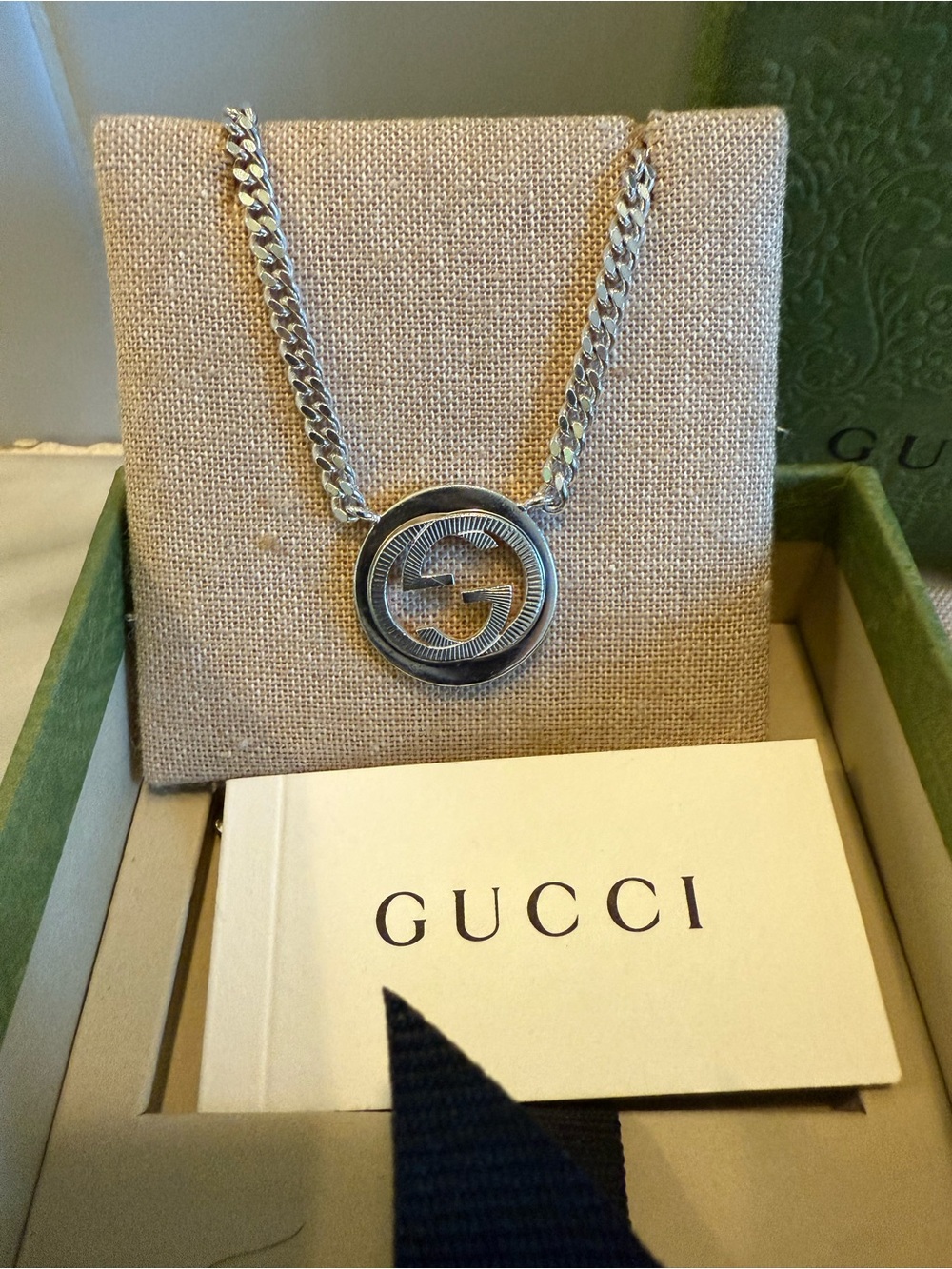 Gucci Interlocking G Sterling Silver thick chain necklace